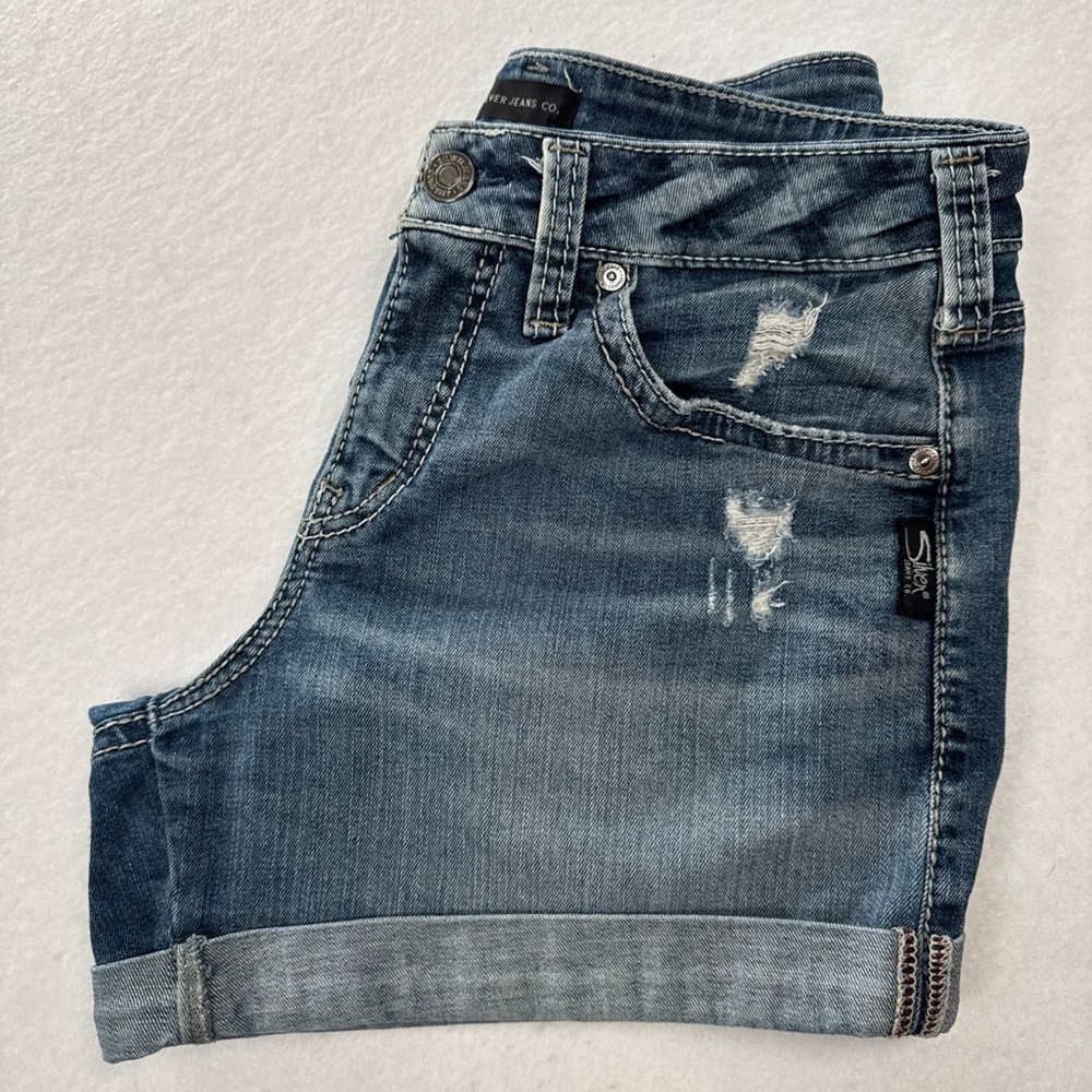 Silver Jeans BoyFriend Jean Shorts Women's 27 Distressed Cuffed 4” Med Fade EUC - Picture 12 of 12